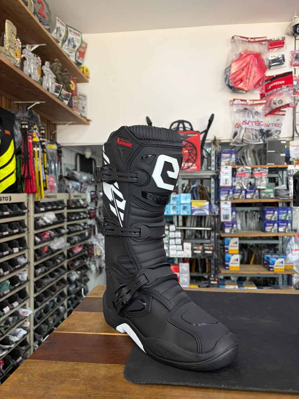 Bota ASW Off Road Moto – Proteção, Conforto e Resistência